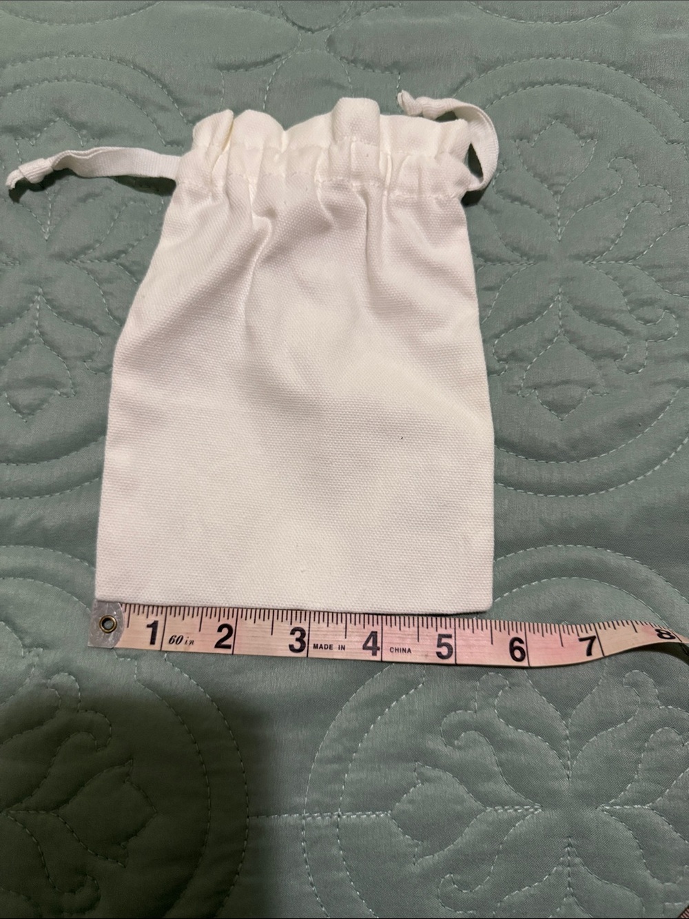 Dior White Drawstring Pouch with Gold Logo - Picture 4 of 5